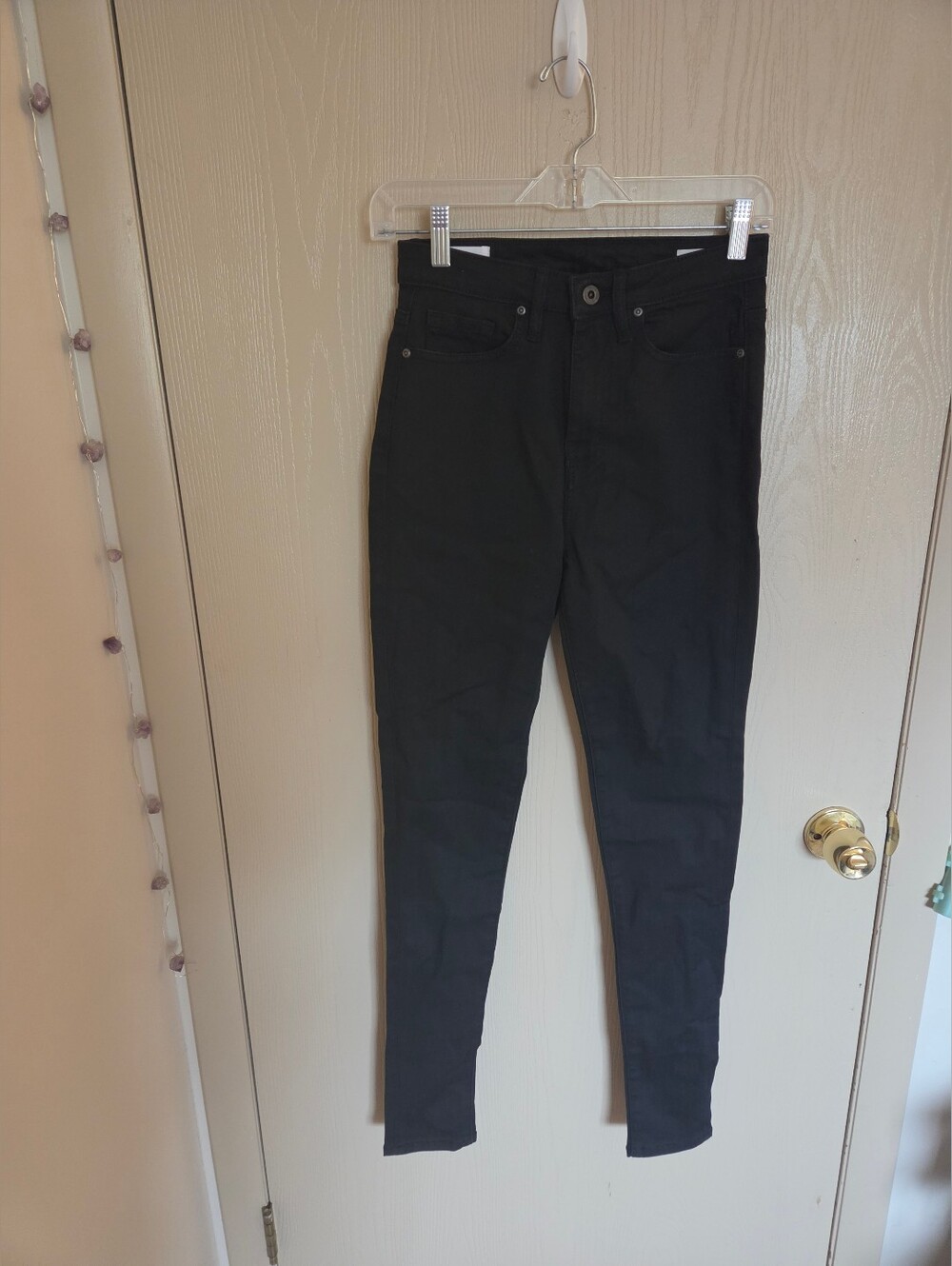 Outland Denim Harriet Skinny Jeans Black Meghan Markle NWT Size 26